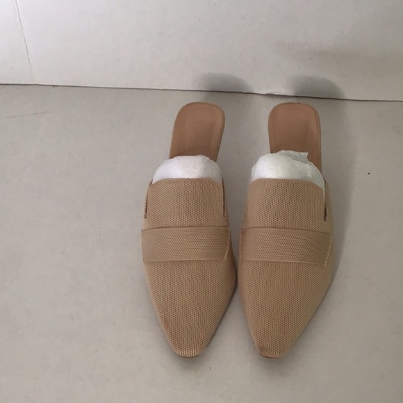 ⚠️ Last chance item (24hrs) Tan low heel pointed Shoes US 9 URO 40 Cuccoo - Picture 9 of 11